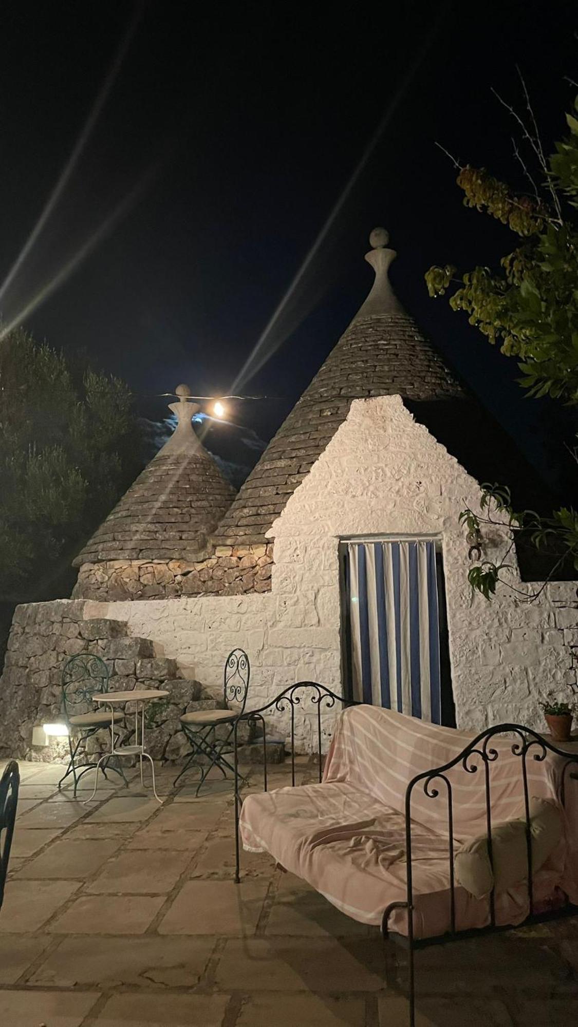 Trulli Di Ivana أوستوني الغرفة الصورة